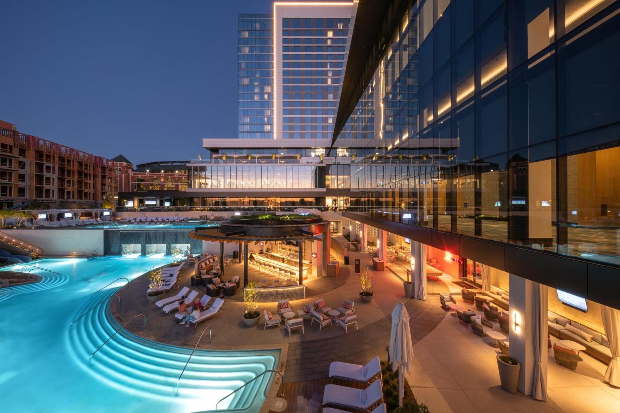 Loews Arlington Hotel Bagian luar foto