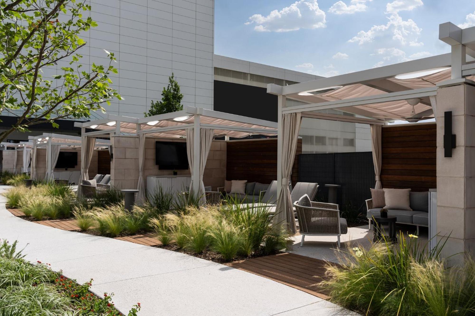 Loews Arlington Hotel Bagian luar foto