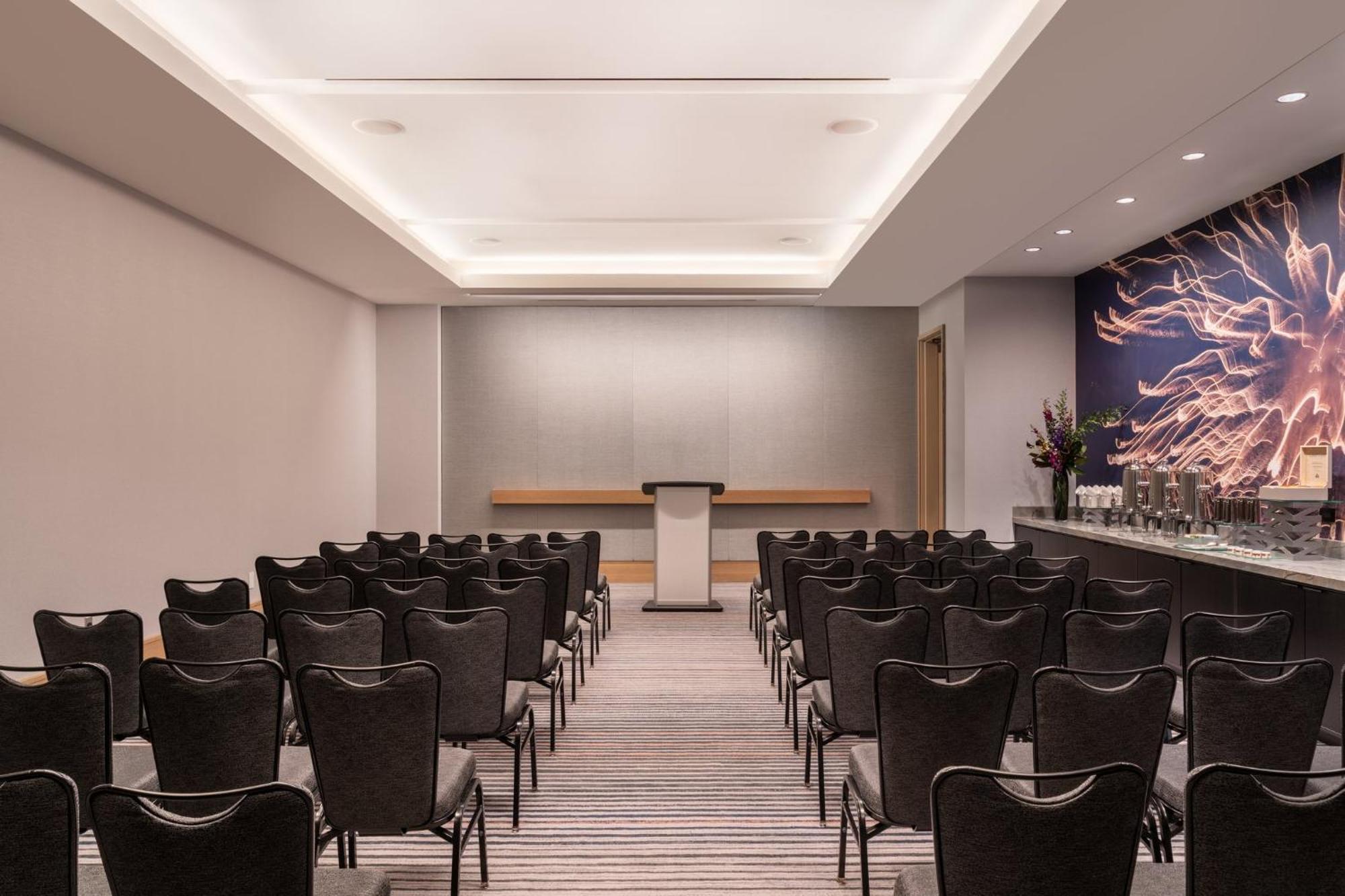 Loews Arlington Hotel Bagian luar foto