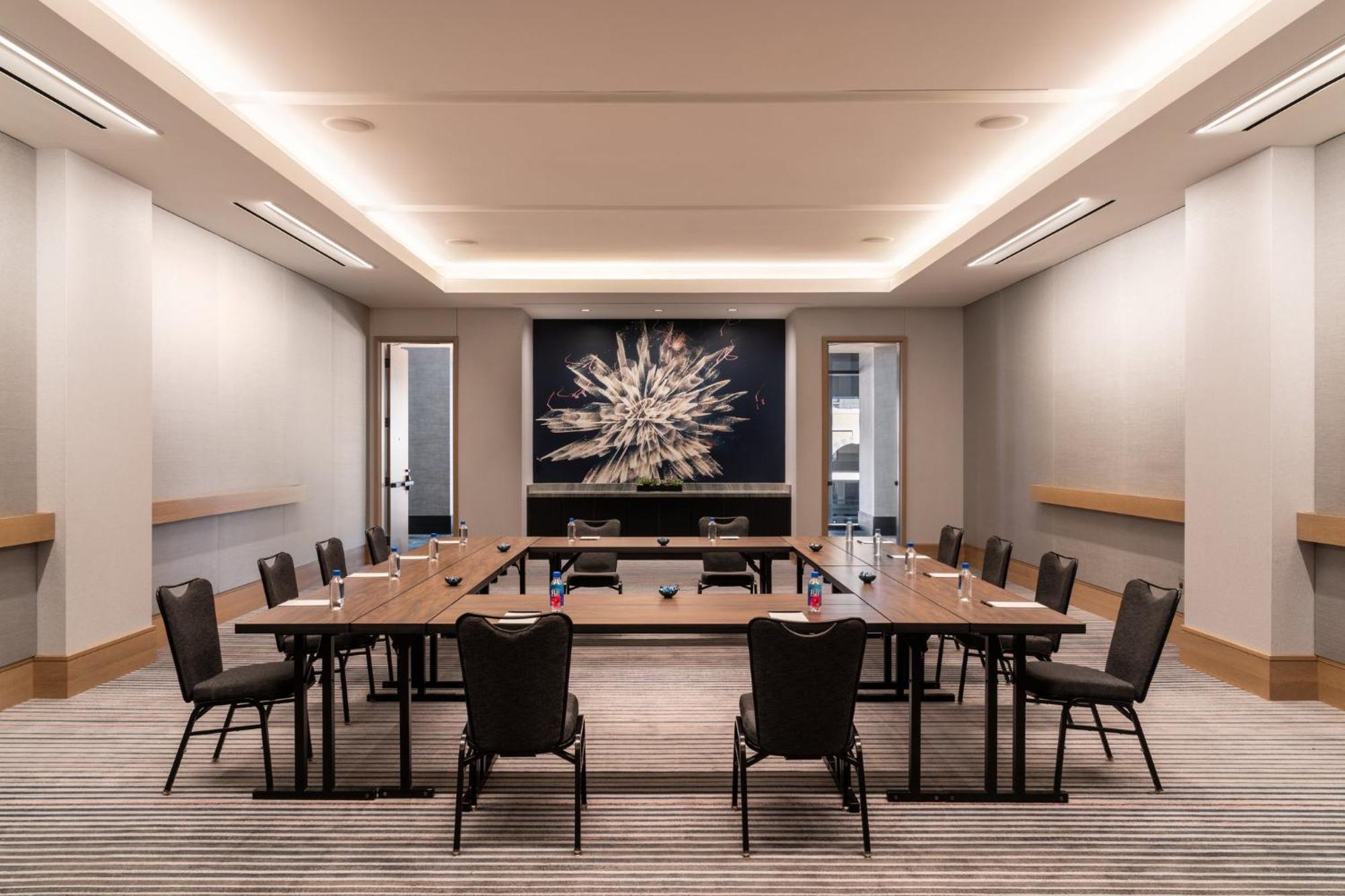 Loews Arlington Hotel Bagian luar foto